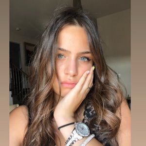 Meet your Posher, Reena